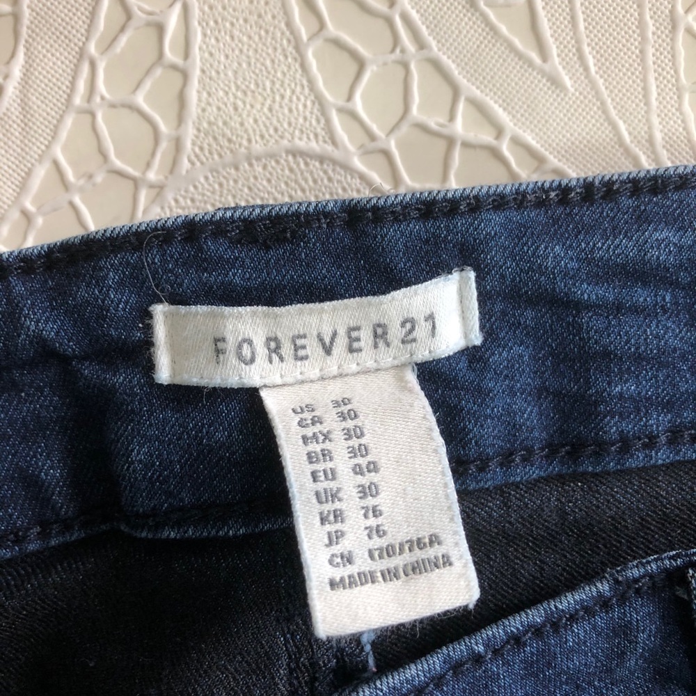 Jeans - Picture 3 of 3